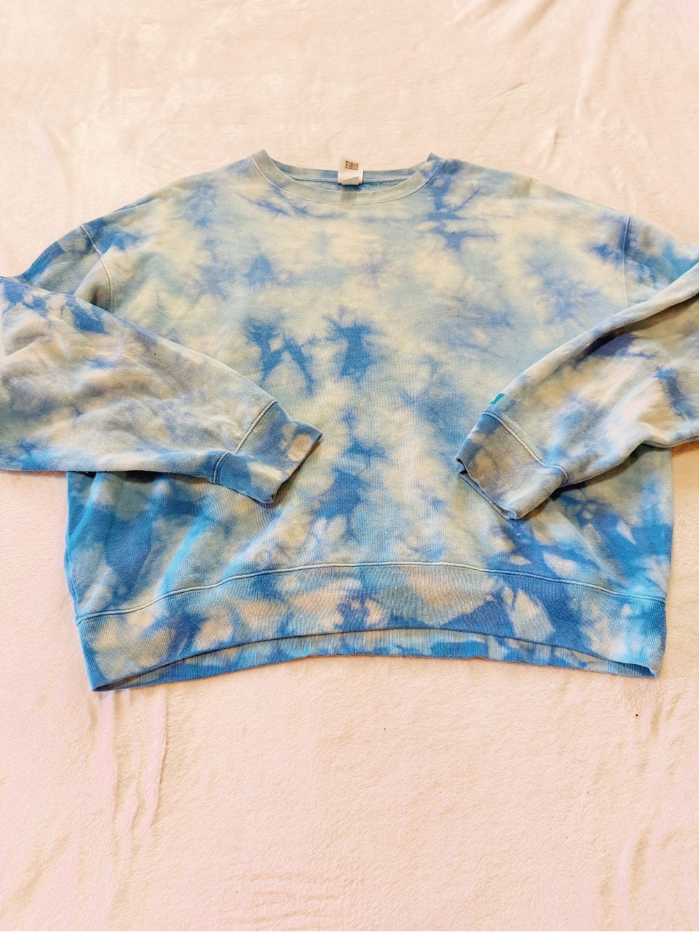 PINK Victoria's Secret Blue Tie-Dye Crewneck Sweatshirt